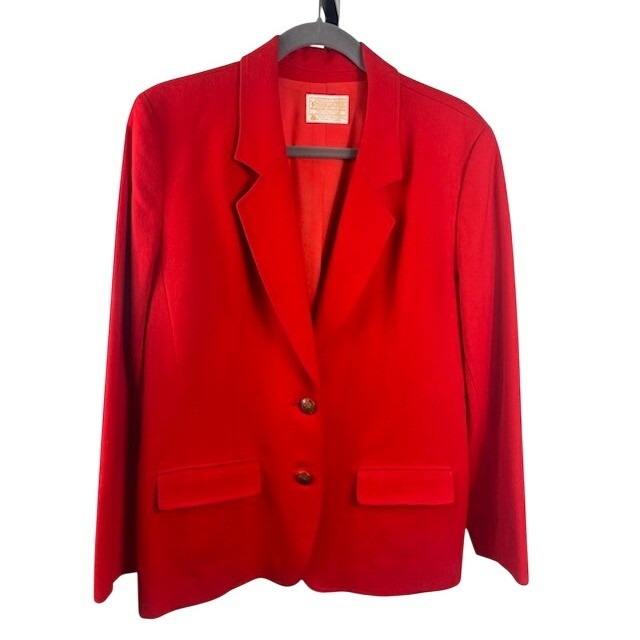 Pendleton Blazer Women's Size 12 Red Wool Jacket Gold Crest Buttons Vintage Usa